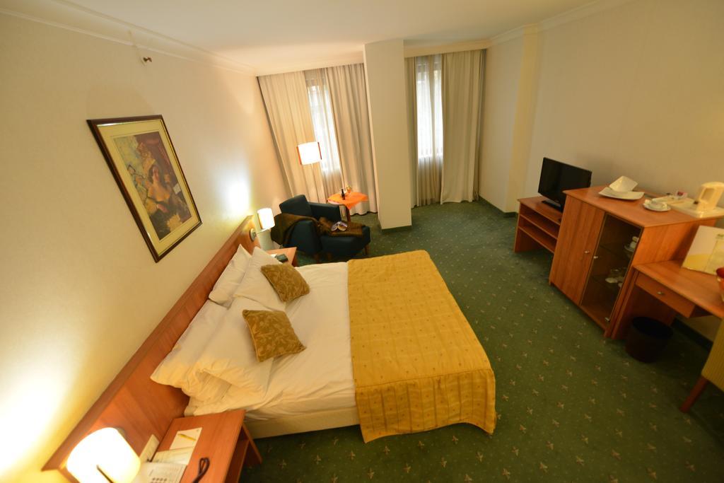 Hotel Karpos Skopje Pokoj fotografie